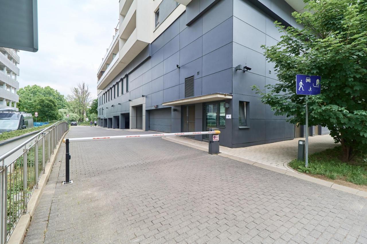 Odra Tower By Renters Apartment Wroclaw