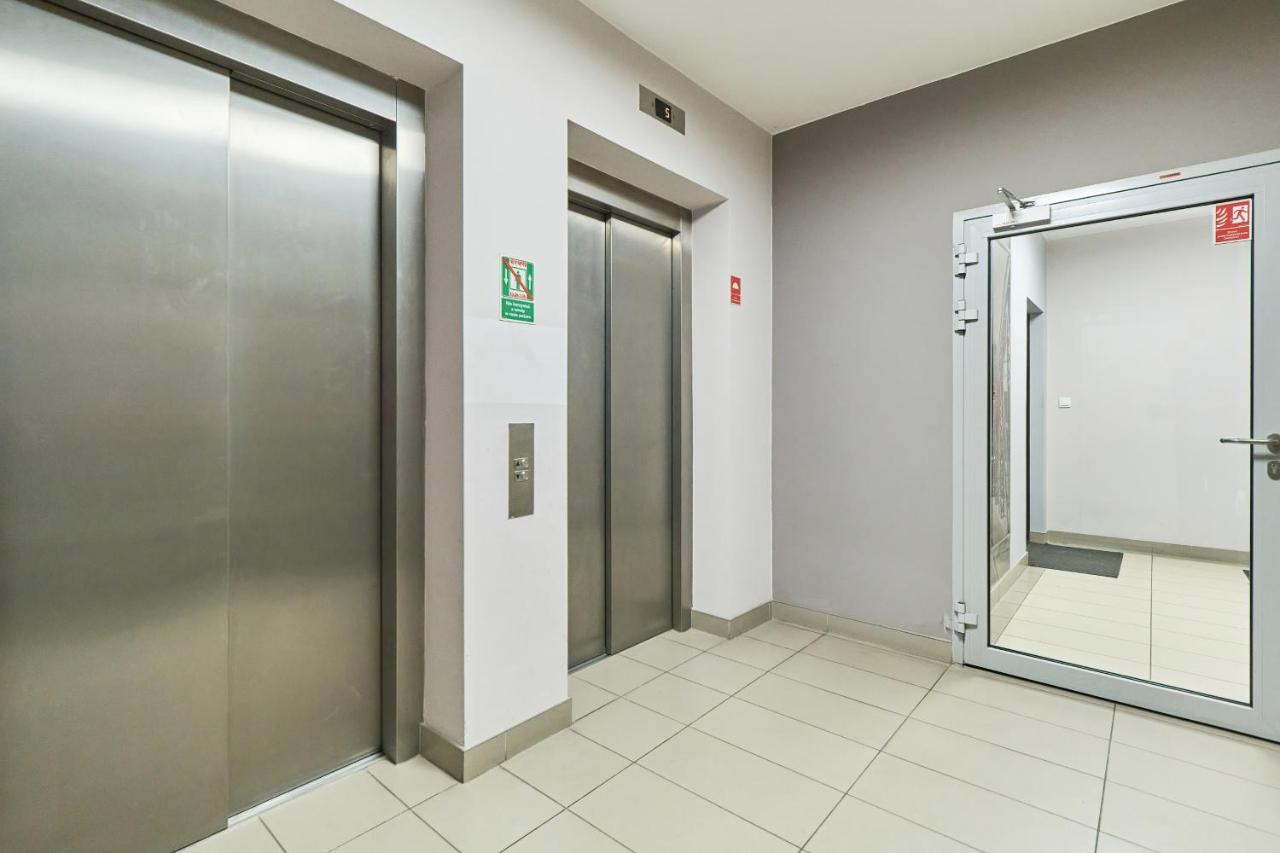 Odra Tower By Renters *